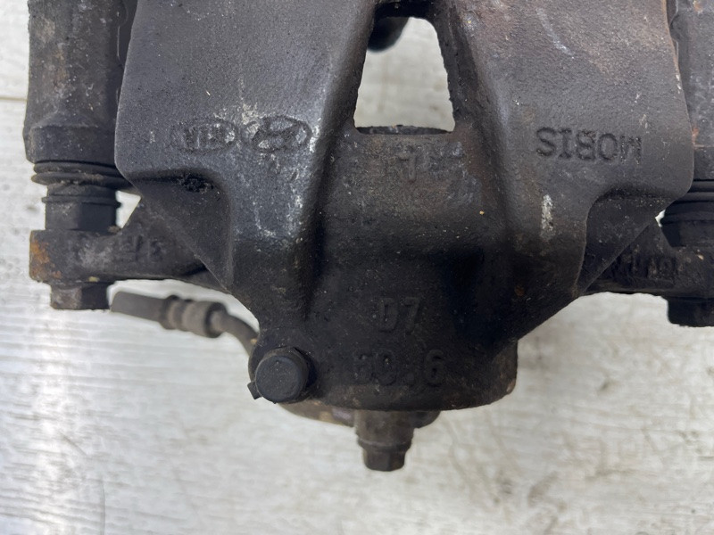 Суппорт передний левый Kia Sportage QL 1.7 DIESEL D4FD 2015 (б/у) Київ - зображення 4