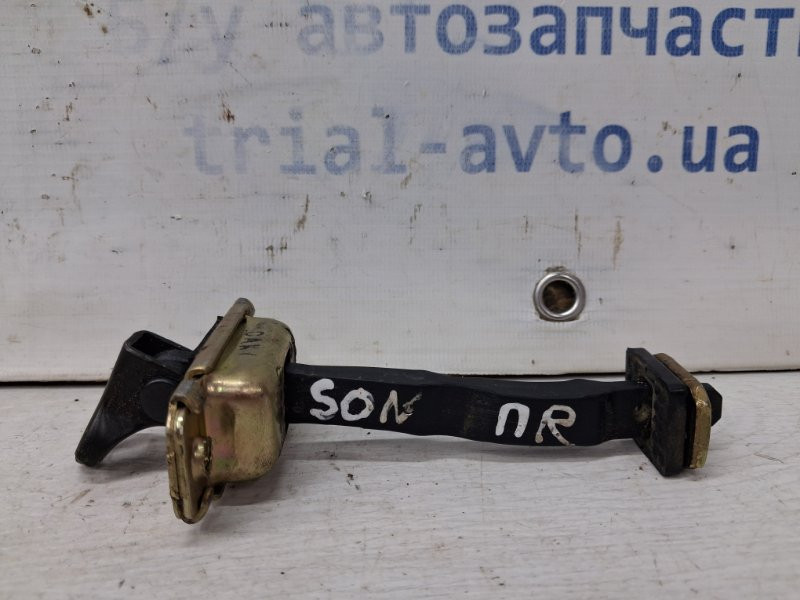 Ограничитель двери передний правый Hyundai Sonata 2004-2010 793903K000 (Арт. 67319) Киев - изображение 1
