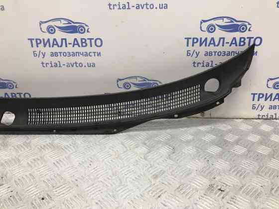 Дефлектор дворников Mitsubishi Pajero Sport K9 2.5 DIESEL 4D56 1996 (б/у) Киев