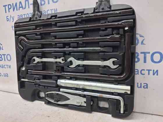 Набор инструментов Toyota Prado J120 4.0 1GR-FE 2002 (б/у) Київ