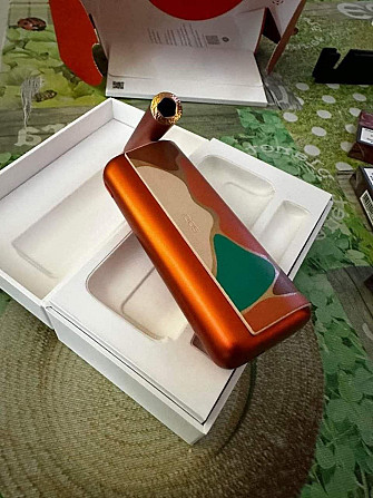 Продам Iqos Iluma Prime Neon Oasis Stardrift (Limited Edition) Київ - зображення 2