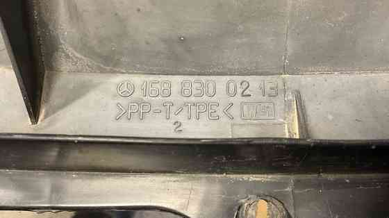 Бу накладка трапеции дворников Mercedes Benz W168, A1688300213, 1688300213 Кропивницкий