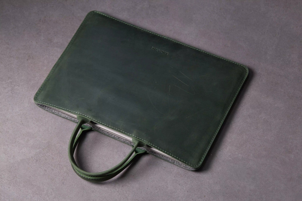 Чехол для ноутбука винтажный Incarne Stem MacBook Air 13" 2018-2025 stem-green-vintage-air-13 зелены Киев - изображение 1