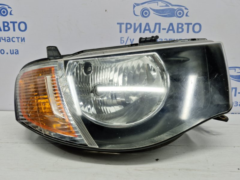 Фара правая галоген Mitsubishi L200 KB 2.5 ДИЗЕЛЬ 4D56U 2006 (б/у) Київ - зображення 1