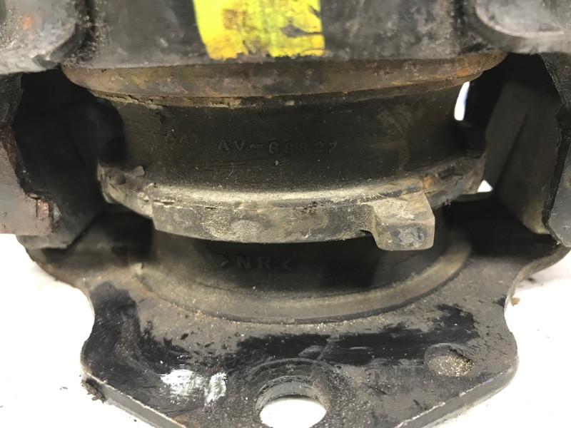 Подушка ДВС Mitsubishi Pajero Sport K9 3.0 БЕНЗИН 6G72 1996 (б/у) Київ - зображення 4