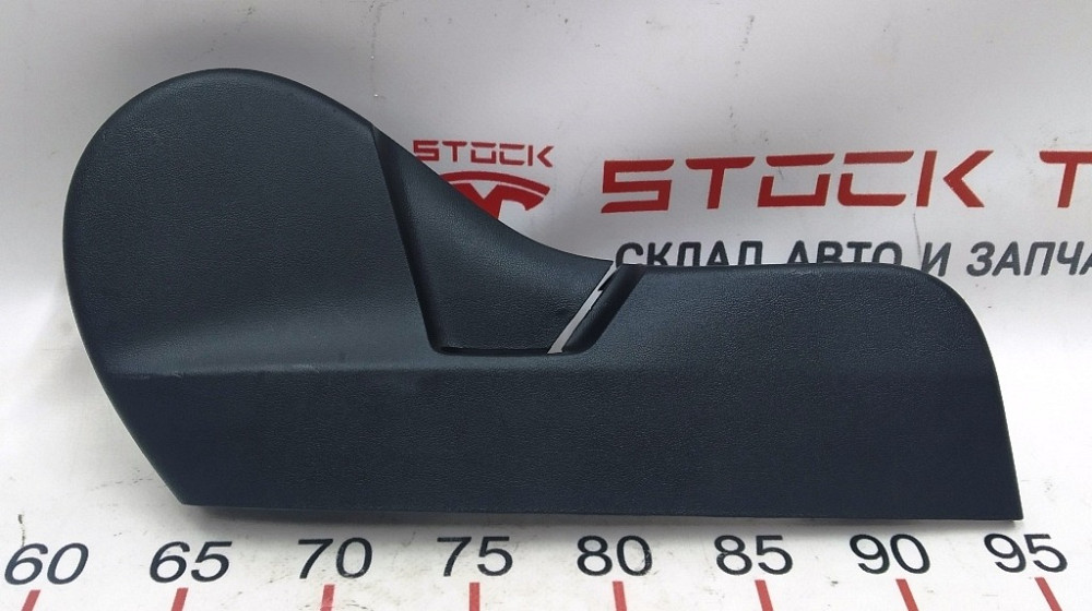Накладка декоративная сиденья водителя нижняя правая Tesla model 3 1088965-00-C Киев - изображение 1