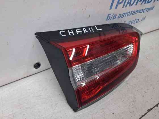 Фонарь задний внутренний левый Jeep Cherokee KL 3.2 БЕНЗИН EHK 2013 (б/у) Киев