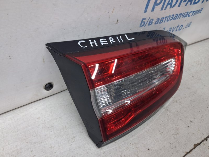 Фонарь задний внутренний левый Jeep Cherokee KL 3.2 БЕНЗИН EHK 2013 (б/у) Киев - изображение 2