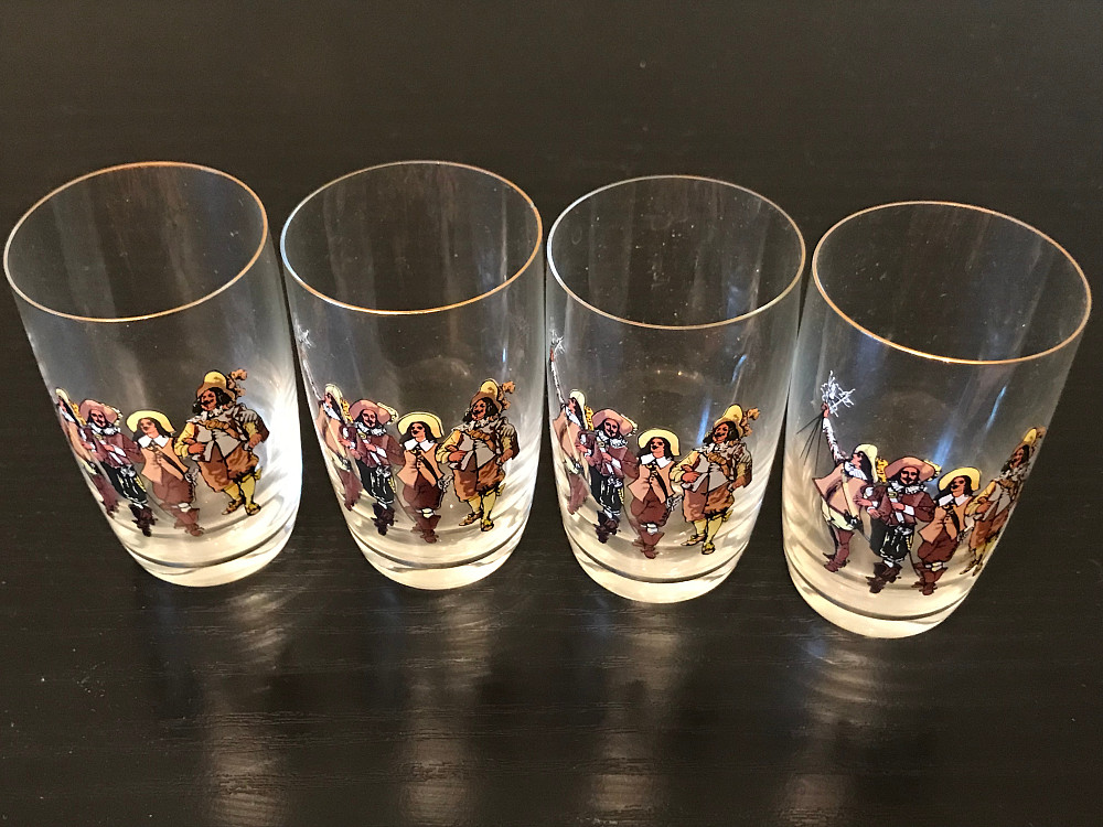 Набоp стеклянных стаканчиков с изображением 4-х мушкетеров. Дніпро - зображення 4