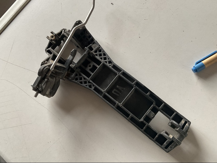Бу держатель наружной ручки двери передней левой Mercedes W168, A1687600134 Кропивницький - зображення 2