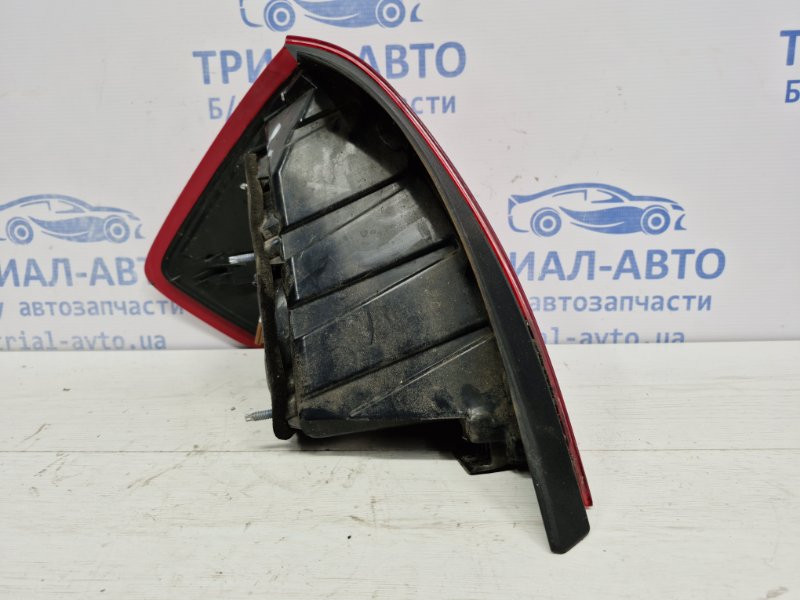 Фонарь задний внешний правый Nissan Tiida C11 1.6 БЕНЗИН HR16 2004 (б/у) Киев - изображение 5