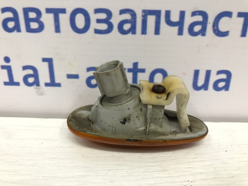 Повторитель поворотника Mitsubishi Pajero Sport K9 2.5 DIESEL 4D56 1996 (б/у) Київ - зображення 3