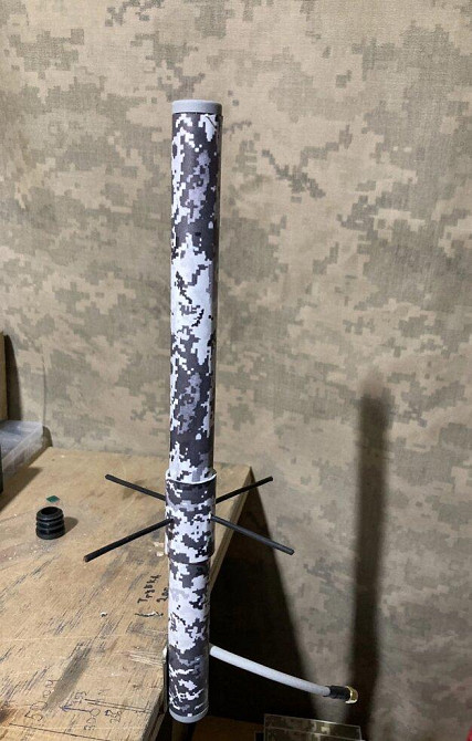 Антенна 1150-1250 МГц 6 дБ 50 Вт круговая DN111206K, SMA-male разъем, черно-белый пиксель Дніпро - зображення 3