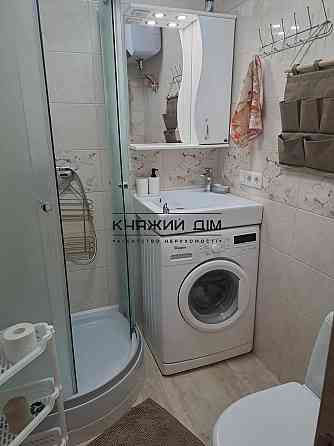 Продаж 1 кімнатної квартири по вул. Миколи  Соловцова 6, метро Видубичі КОД № 21147318 Киев