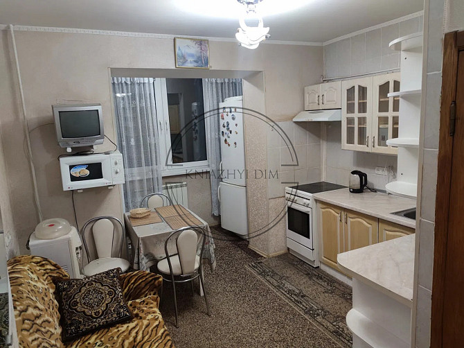 Продаж 2-х. кім.роздільної на Харьковському мас. М.Харківська 10хв. Код: 21146399 Киев - изображение 1