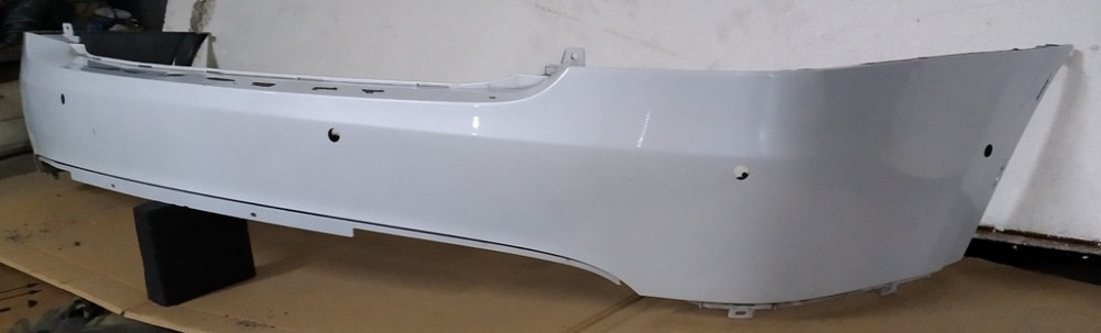 Бампер задний, верхняя часть AUTOPILOT, SVC, PEARL WHITE PPSW в сборе с кронш. крепления парктронико Киев - изображение 3