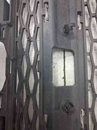 Решетка бампера центральная  Land Rover Range Rover Evoque 2011-2018 GJ32-17K945-A (Арт. 82369) Киев
