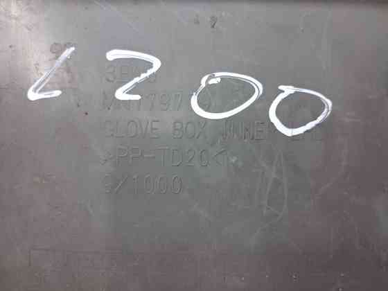 Бардачок Mitsubishi L200 2006-2015 MN123674HA (Арт. 67215) Киев