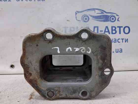 Кронштейн усилителя переднего бампера Kia Ceed ED 1.6 DIESEL D4FB 2006 лев. (б/у) Киев