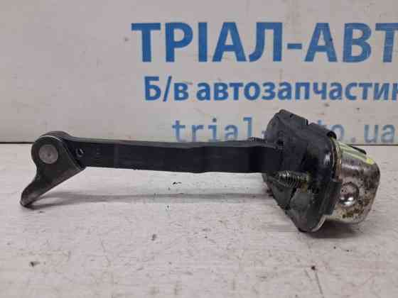 Ограничитель двери передний правый Kia Ceed 2006-2012 793901H500 (Арт. 84506) Київ