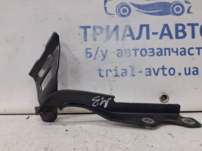 Петля капота правая Mazda 3 BM 2.2 DIESEL 2013 (б/у) Киев - изображение 1