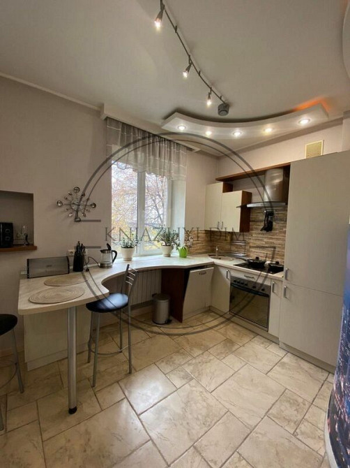 Оренда 2-х к. квартири студіо в центрі Києва м .Хрещатик. № 11201883 Киев - изображение 11