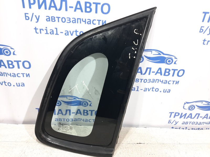 Стекло двери заднее правое Hyundai Tucson JM 2.0 DIESEL D4EA 2004 (б/у) Киев - изображение 1