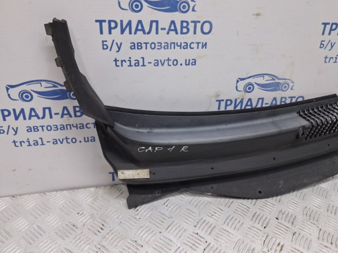 Дефлектор дворников Chevrolet Captiva C100 2.4 БЕНЗИН Z24SED 2006 прав. (б/у) Київ - зображення 2