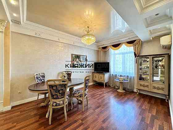 Продаж 3-кімнатної квартири м. Голосіївська Київ