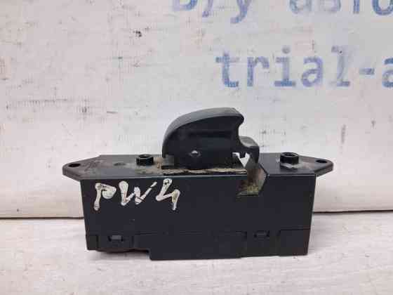 Кнопка стеклоподъемника Mitsubishi Pajero Wagon 4 3.2 ДИЗЕЛЬ 4M41 2006 (б/у) Киев