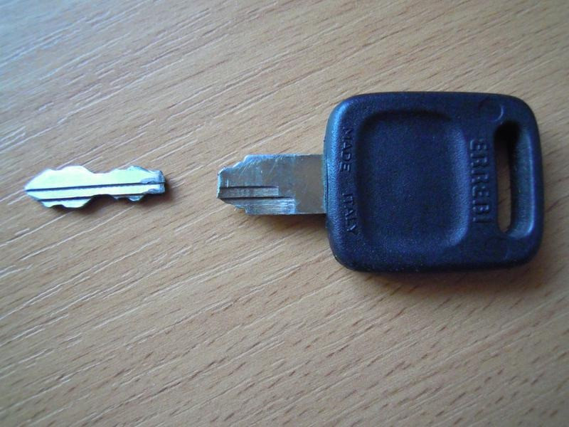 Вилучення зламаного ключа в циліндрових замках Львів - зображення 5