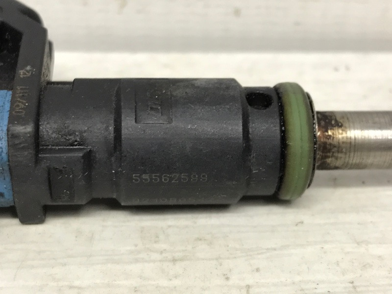 Форсунка топливная Chevrolet Cruze J300 1.6 F16D4 2009 (б/у) Київ - зображення 3