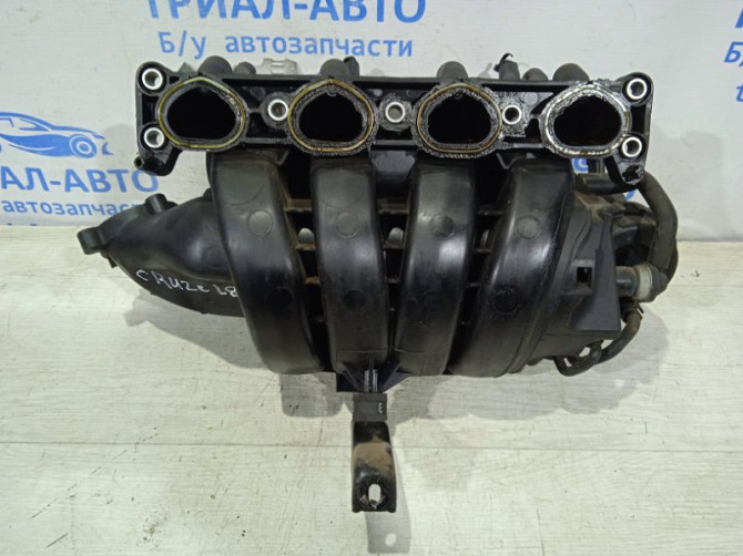 Коллектор впускной пластик Chevrolet Cruze J300 1.8 2009 (б/у) Київ - зображення 1
