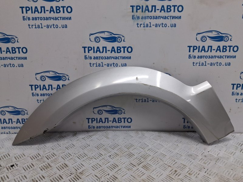 Накладка крыла Kia Sorento BL 2.5 DIESEL D4CB 2002 перед. лев. (б/у) Киев - изображение 1