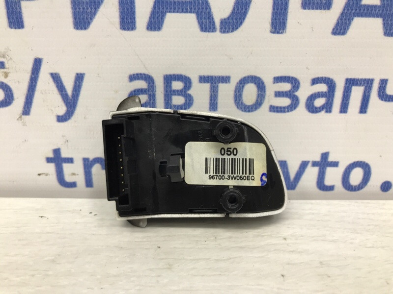 Кнопки руля Kia Sportage SL 1.7 DIESEL D4FD 2010 (б/у) Київ - зображення 2