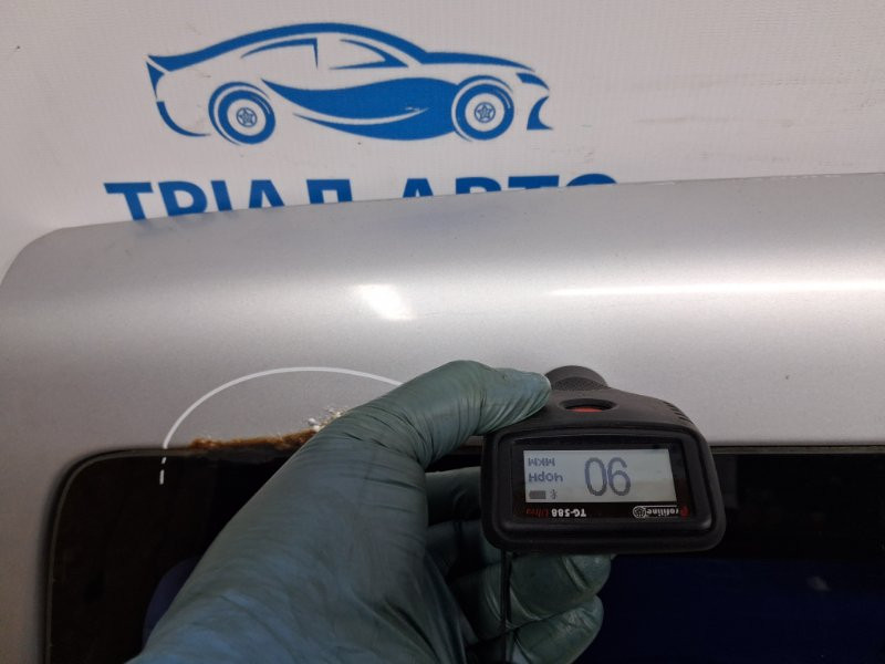 Крышка багажника Mitsubishi Pajero Wagon 3 3.2 ДИЗЕЛЬ 4M41 1999 (б/у) Киев - изображение 5