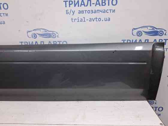 Накладка двери Kia Sorento BL 2.5 DIESEL D4CB 2002 перед. прав. (б/у) Киев