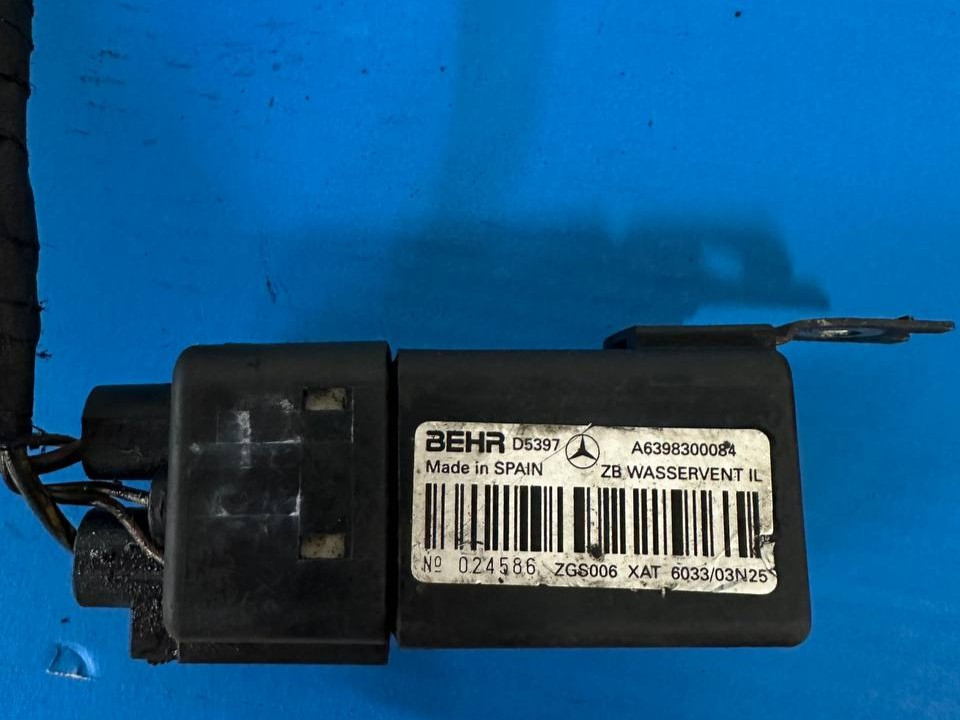 Реле насоса Mercedes Vito W639 2003-2014 (A6398300084) Ковель - изображение 1