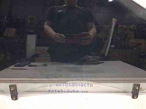 Стекло двери переднее правое Kia Sorento 2002-2011 824213E010 (Арт. 59074) Київ