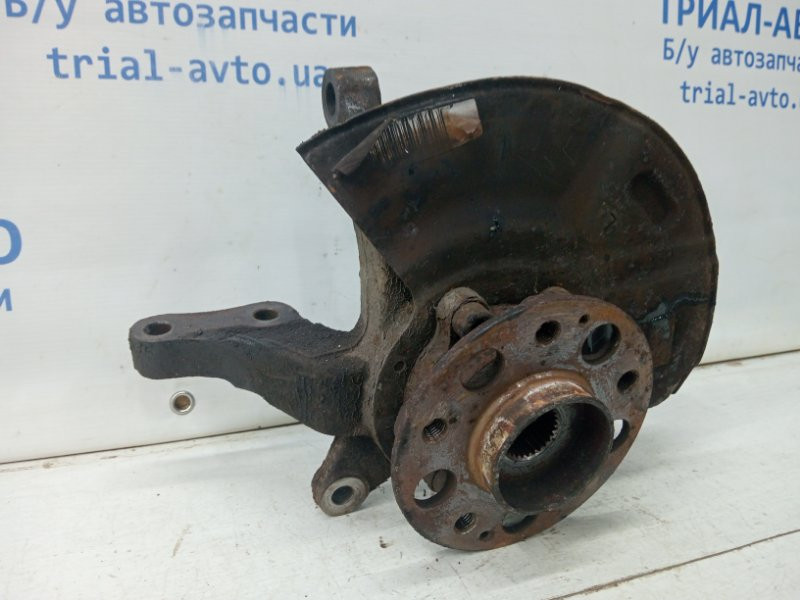 Кулак поворотный левый со ступицей SsangYong Korando C200 2.0 DIESEL D20DT 2010 (б/у) Киев - изображение 2