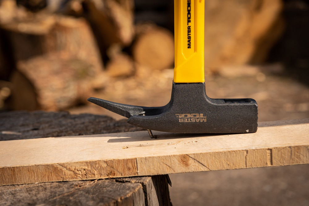 Молоток кровельный MASTERTOOL 600 г HRC 50 рукоятка фиберглассовая 300 мм 02-0920 Харьков - изображение 7
