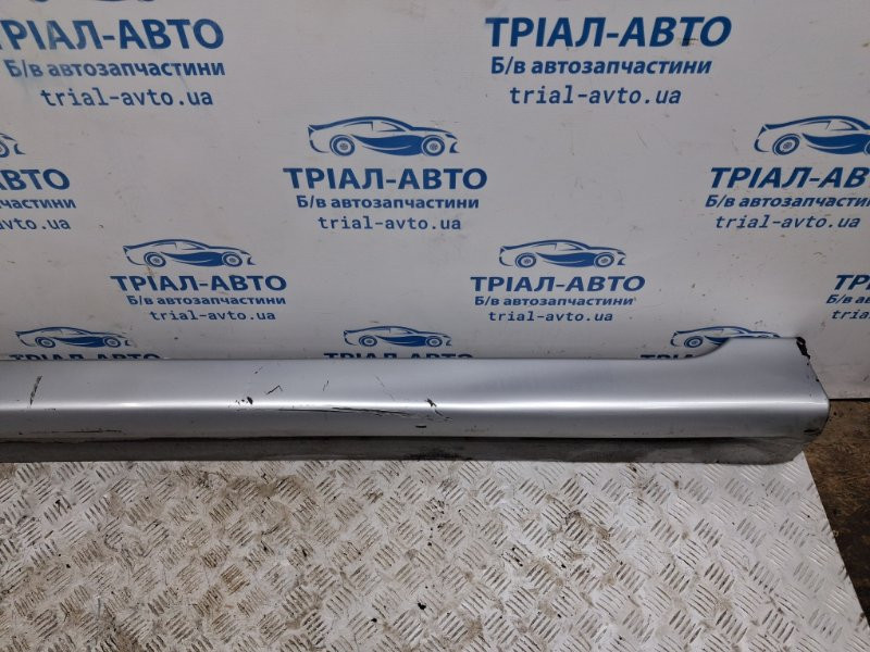 Накладка порога внешняя левая Mitsubishi Lancer 9 1.6 БЕНЗИН 4G18 2003 (б/у) Київ - зображення 1
