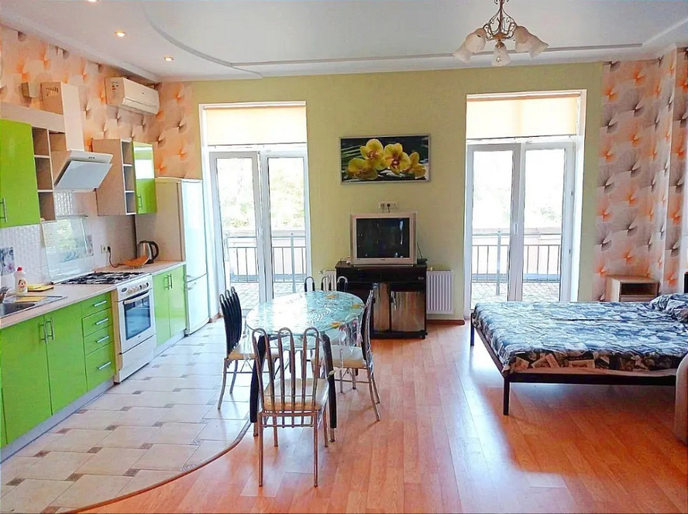 студийка в аворском Одеса - зображення 1