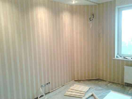 Маляр Київ Поклейка шпалер Київ