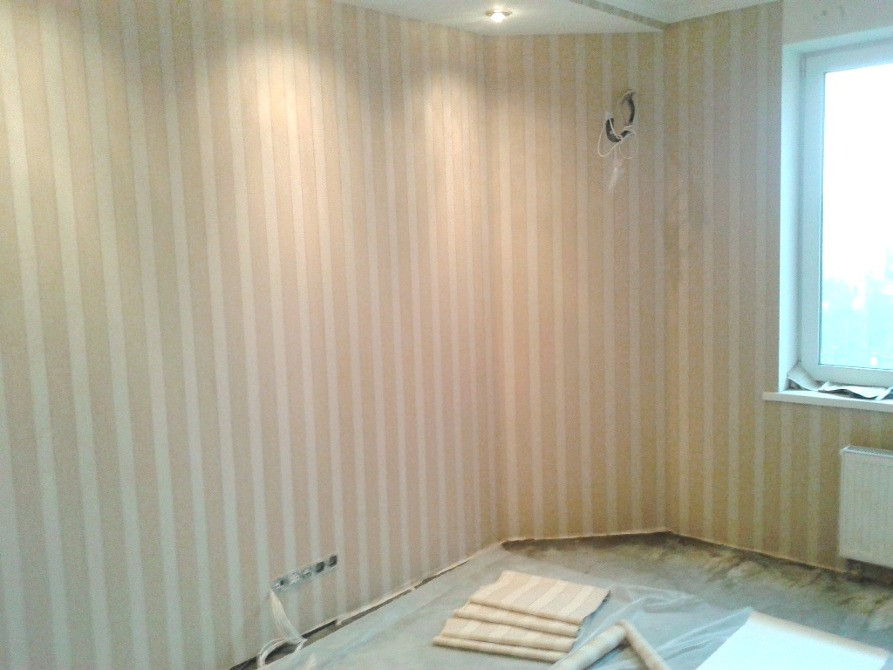 Маляр Київ Поклейка шпалер Київ - зображення 1