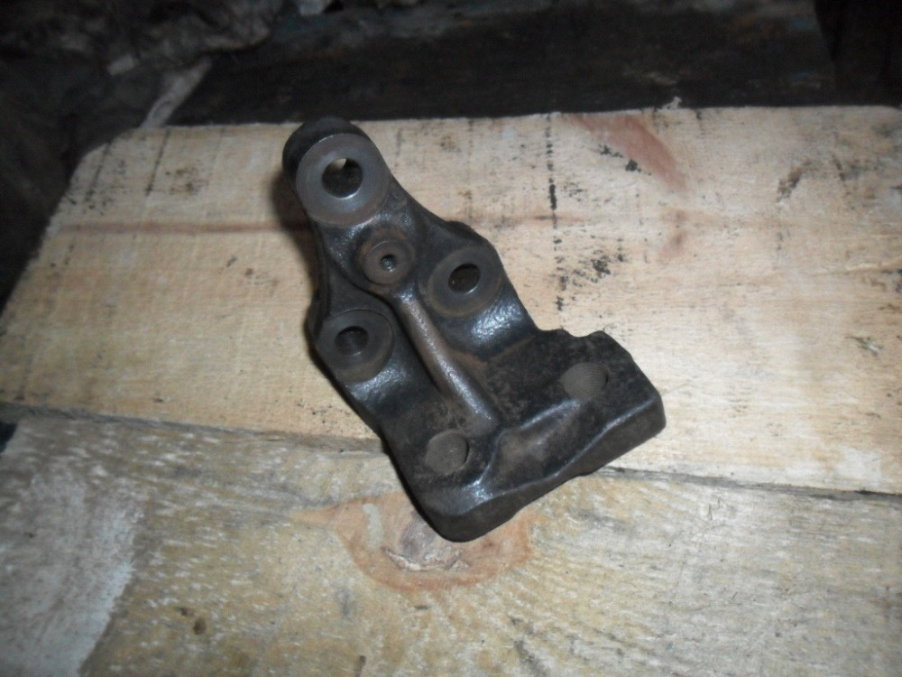 Mazda GA2A39030E, Кронштейн двигуна Мазда Премасі, FP, FS, оригінал Вінниця - зображення 2