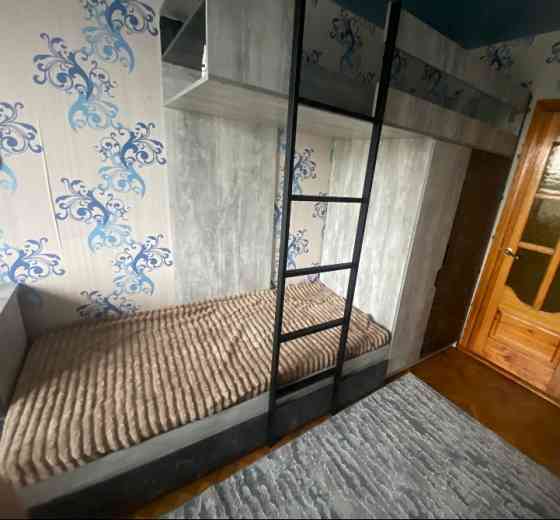 Продам двоярусне ліжко з вмонтованою шафою Белая Церковь