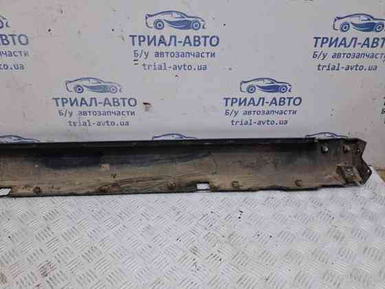 Накладка порога внешняя левая Kia Sorento BL 2.5 DIESEL D4CB 2002 (б/у) Киев