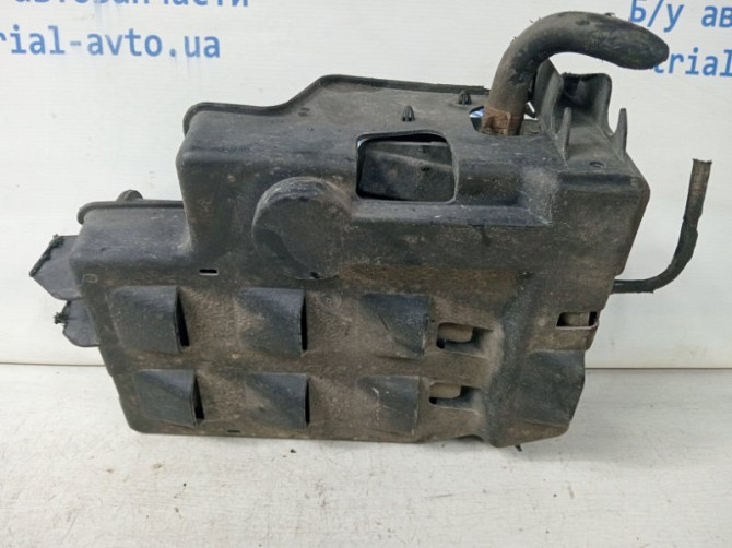 Абсорбер паров топлива Chevrolet Captiva C100 2.4 БЕНЗИН Z24SED 2006 (б/у) Київ - зображення 2