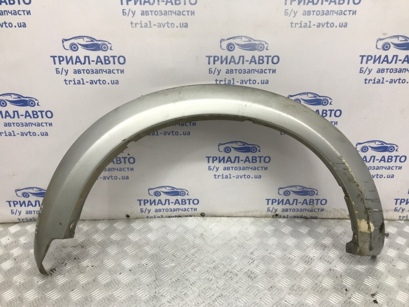 Накладка крыла Mitsubishi L200 KB 2.5 ДИЗЕЛЬ 4D56U 2006 перед. прав. (б/у) Киев - изображение 1